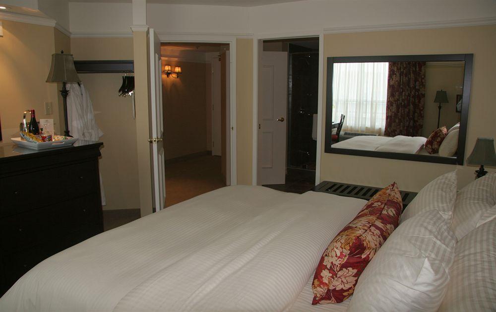 Le St-Martin Hotel&Suites Laval Buitenkant foto